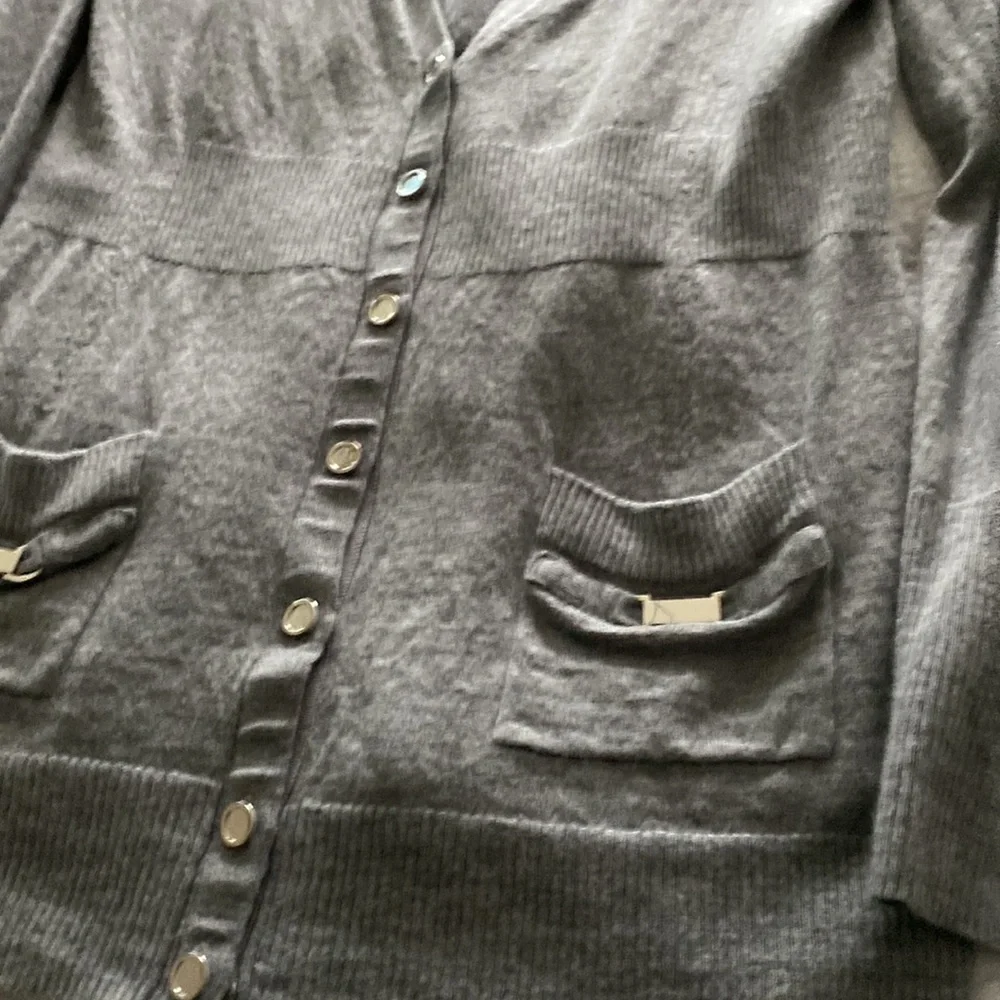 WHBM Women’s L gray cardigan sweater - Picture 3 of 4